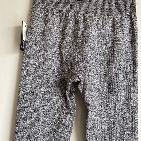 The Upside Ayama Dance Midi Pant Legging Grey XS NWT - Picture 9 of 10